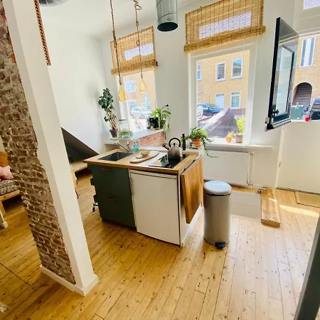 Tiny Beachhouse 4* La Haya