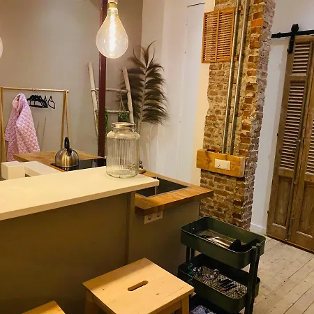 Tiny Beachhouse بيت ضيافة لاهاي