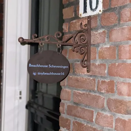Tiny Beachhouse 4* Haag