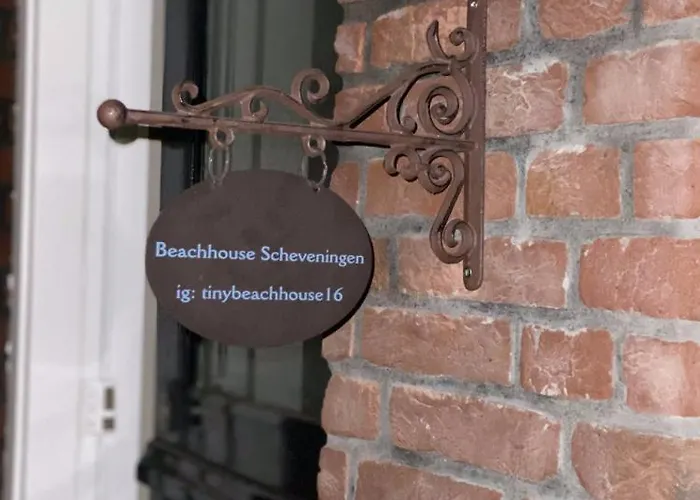 Tiny Beachhouse 4* L'Aia