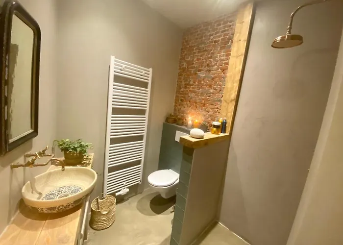 بيت ضيافة Tiny Beachhouse لاهاي